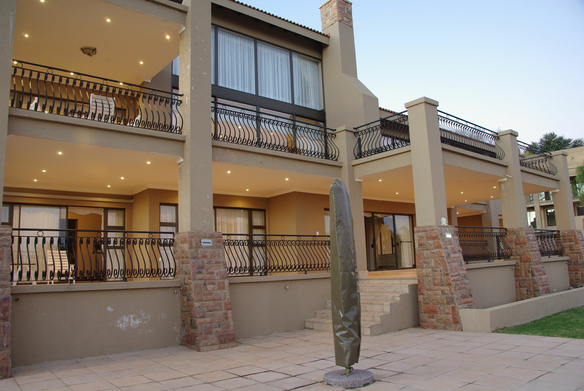 Chateau La Mer Exclusive Guesthouse & Spa Hartbeespoort Eksteriør billede