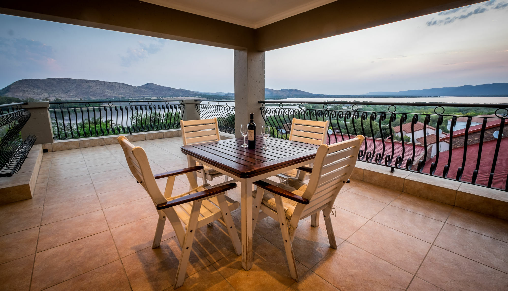 Chateau La Mer Exclusive Guesthouse & Spa Hartbeespoort Eksteriør billede